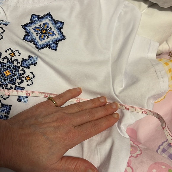 White Embroidered T-Shirt - Picture 3 of 3